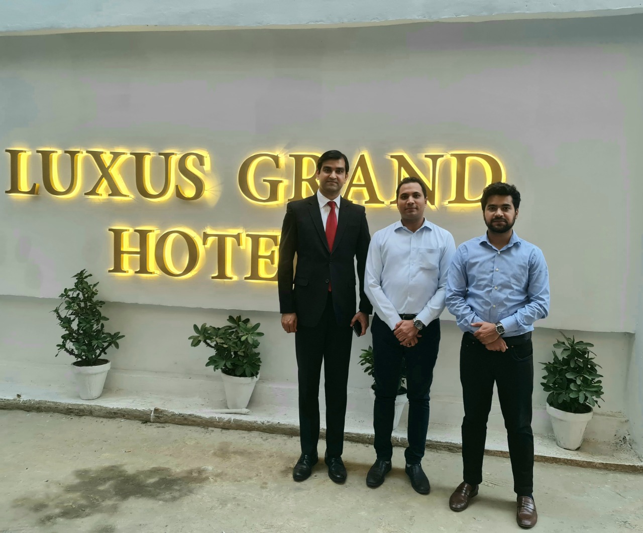 Luxus Grand Hotel, Lahore